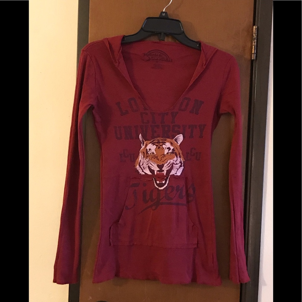 Awesome pullover w/hood by Wasabi & Ginger